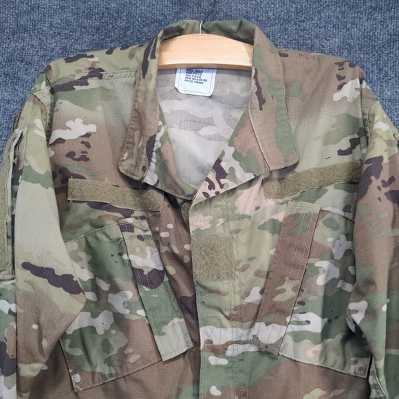 U.S. Army Combat Uniform OCP Camouflage Coat Size M Pockets Hook & Loop - Picture 6 of 12